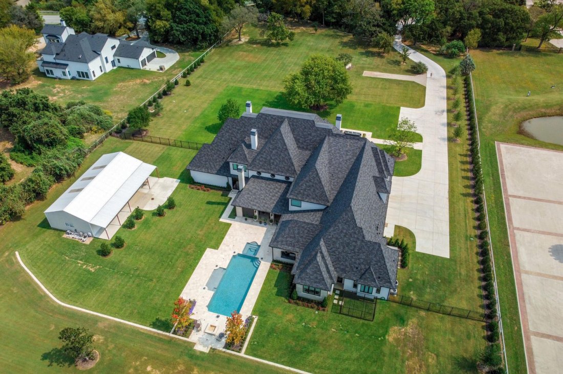 2050 Shady Oaks Drive In Grapevine, Texas, United States For Sale (13194541)