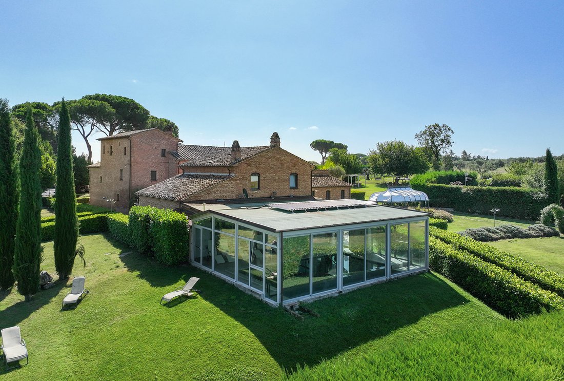 Country House in Castiglione del Lago, Umbria, Italy 2 - 13195418