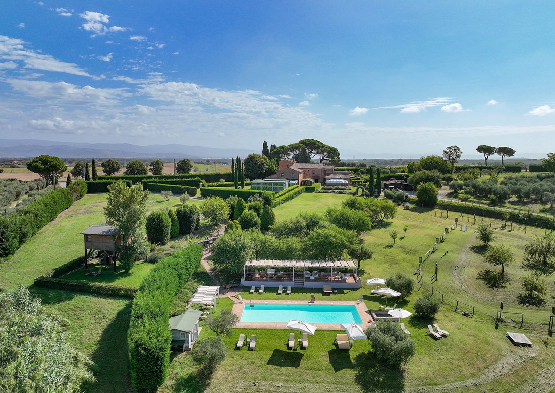 Country House in Castiglione del Lago, Umbria, Italy 1 - 13195418