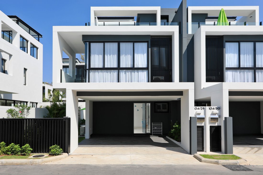 Townhouse in Choeng Thale, Phuket, Thailand 1 - 13136639