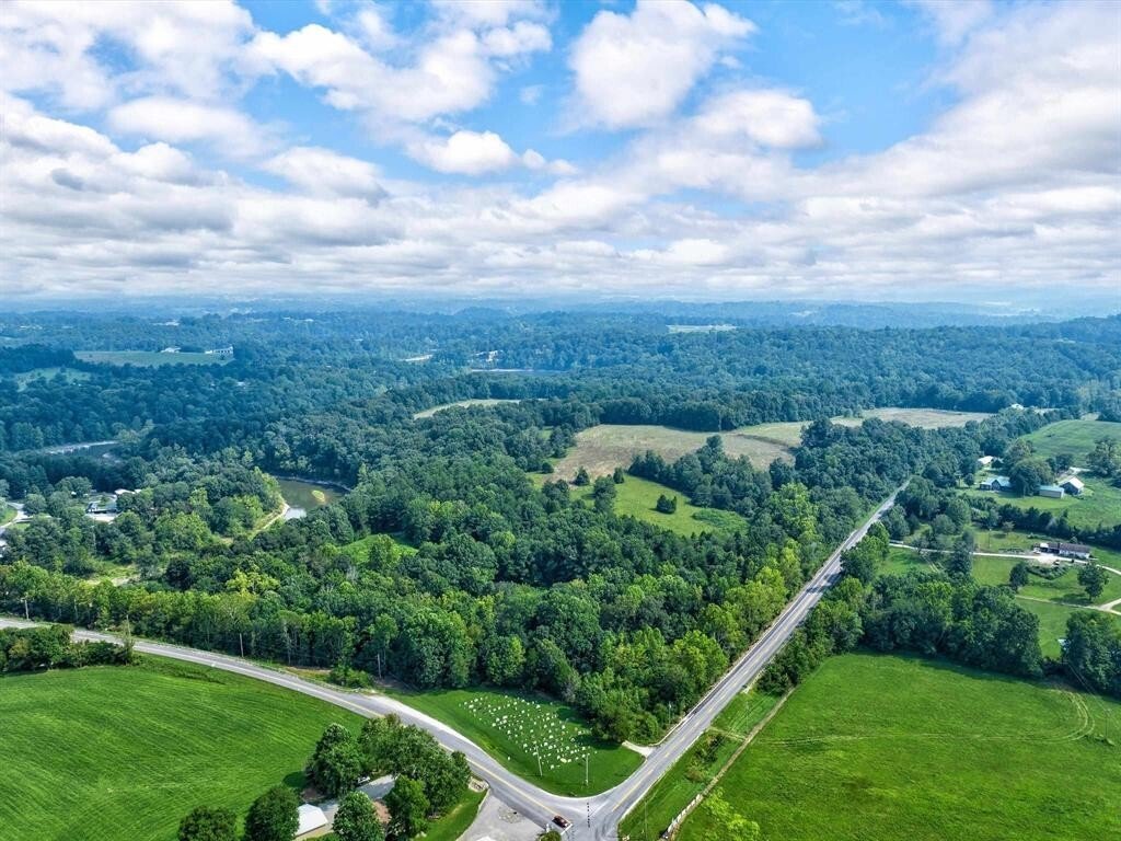 Lots And Land Falls Of Rough In Mc Daniels, Kentucky, United States For