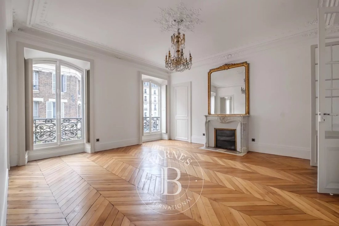 Paris 6 Apartment Saint Placide Unobstructed Views In Paris 6th, France