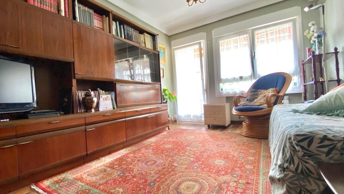 Zarautz Flat In Zarautz, Basque Country, Spain For Sale (13201208)