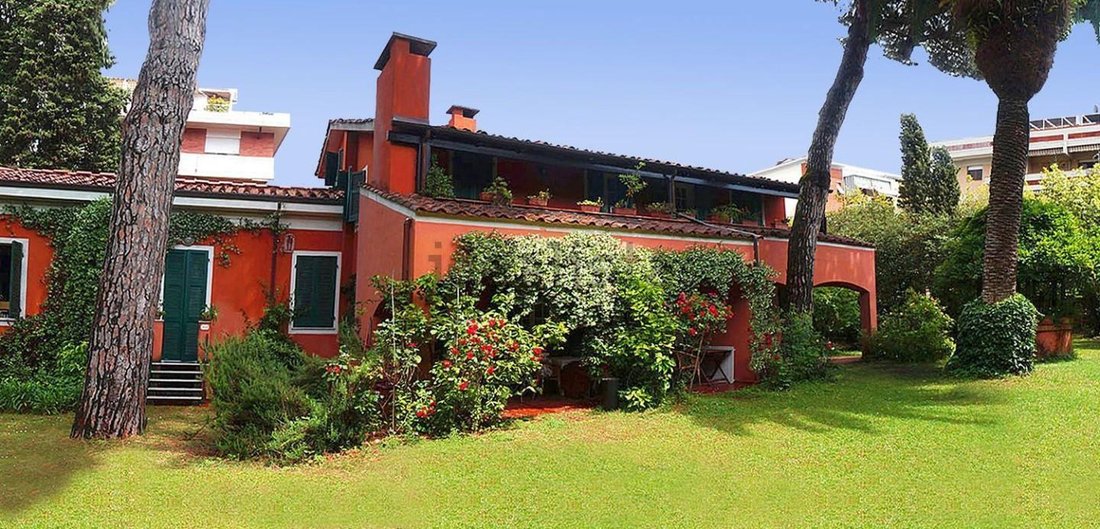 Villa in Avenza, Marina di Carrara, Tuscany 4 - 13202421