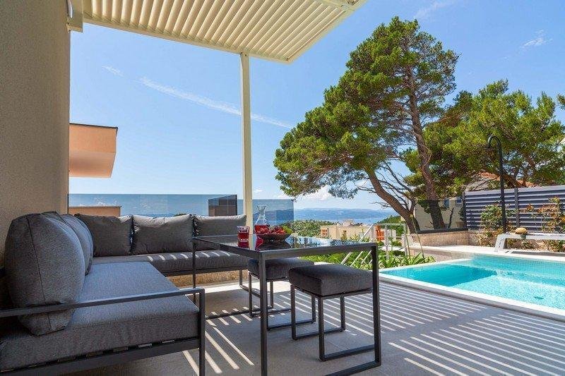 Villa in Veliko Brdo, Split-Dalmatia County, Croatia 2 - 13200747