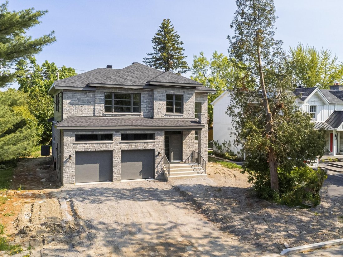 Modern Meets Elegant In Kirkland, Quebec, Canada For Sale (13199795)