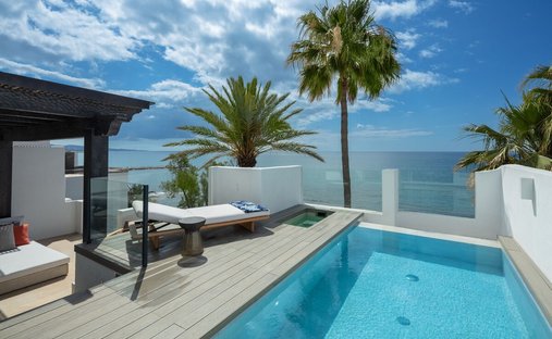 Penthouse in Golden Mile, Andalusia, Spain 1