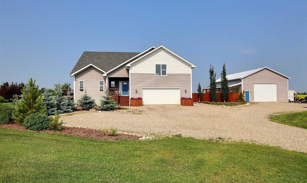 Bowden Canada In Bowden, Alberta, Canada For Sale (13201718)