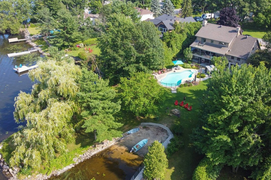 Luxurious Waterfront Lifestyle In Notre Dame De L'île Perrot, Quebec