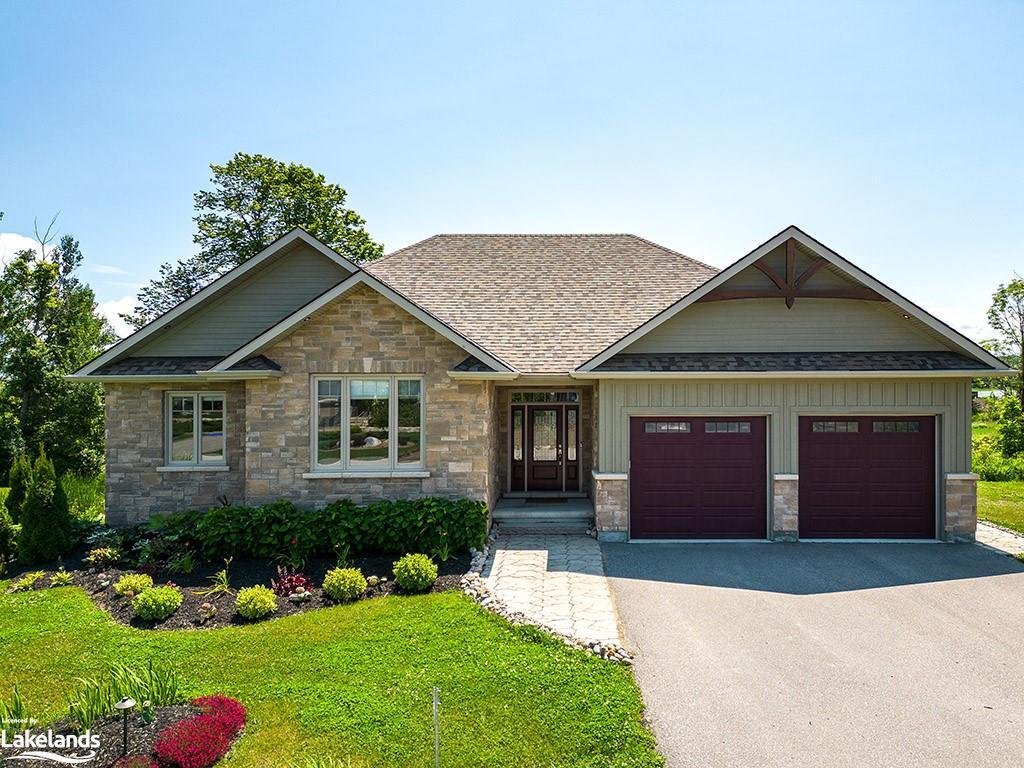 The Epitome Of Blue Mountains Living In Thornbury, Ontario, Canada For