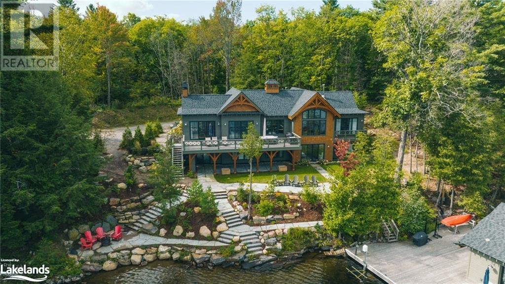 Elegant Upper Lake Muskoka Residence In Port Carling, Ontario, Canada