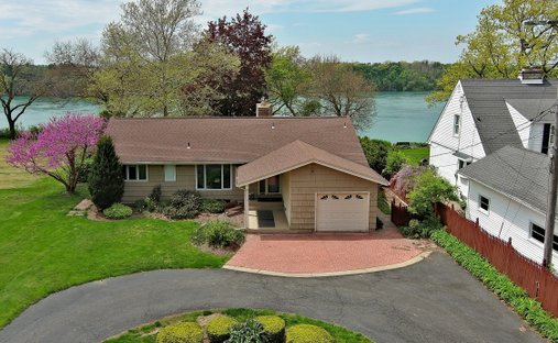 House in Lewiston, New York, United States 1