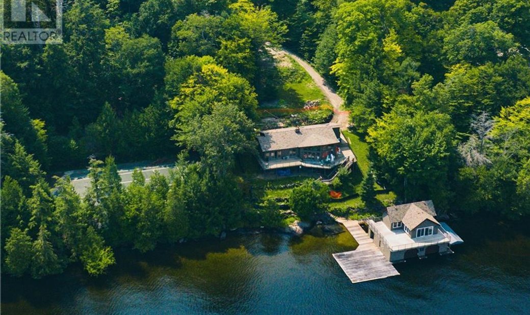 Prime Central Lake Rosseau Property In Ontario, Canada For Sale (13200186)