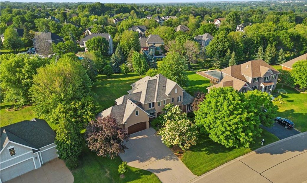 Stunning Custom Built French Country En Woodbury, Minnesota, Estados ...