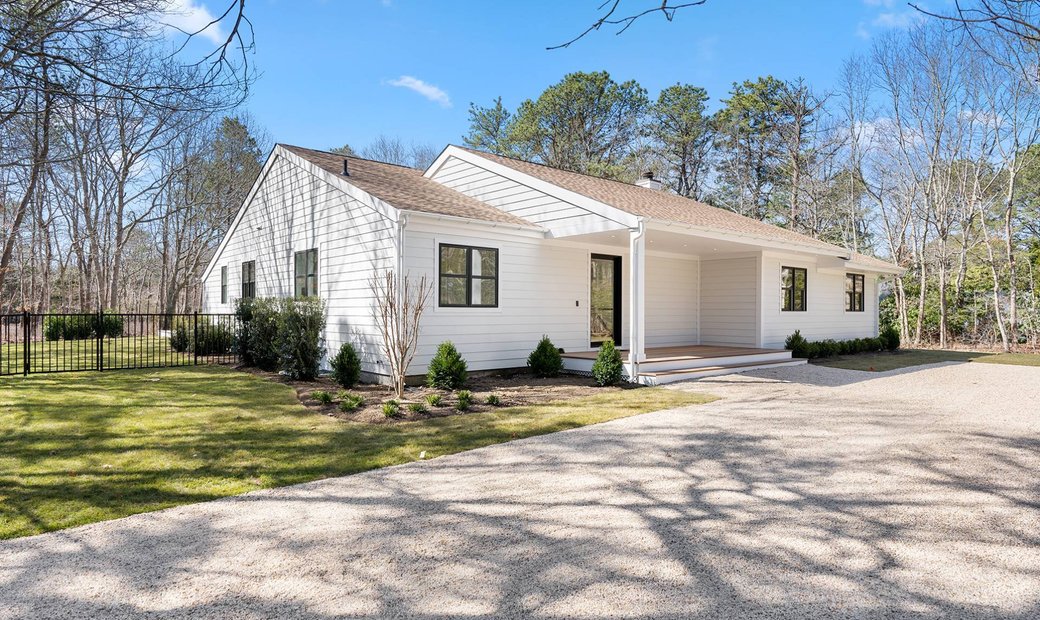 Completely Renovated Quogue Village Home In Quogue, New York, United