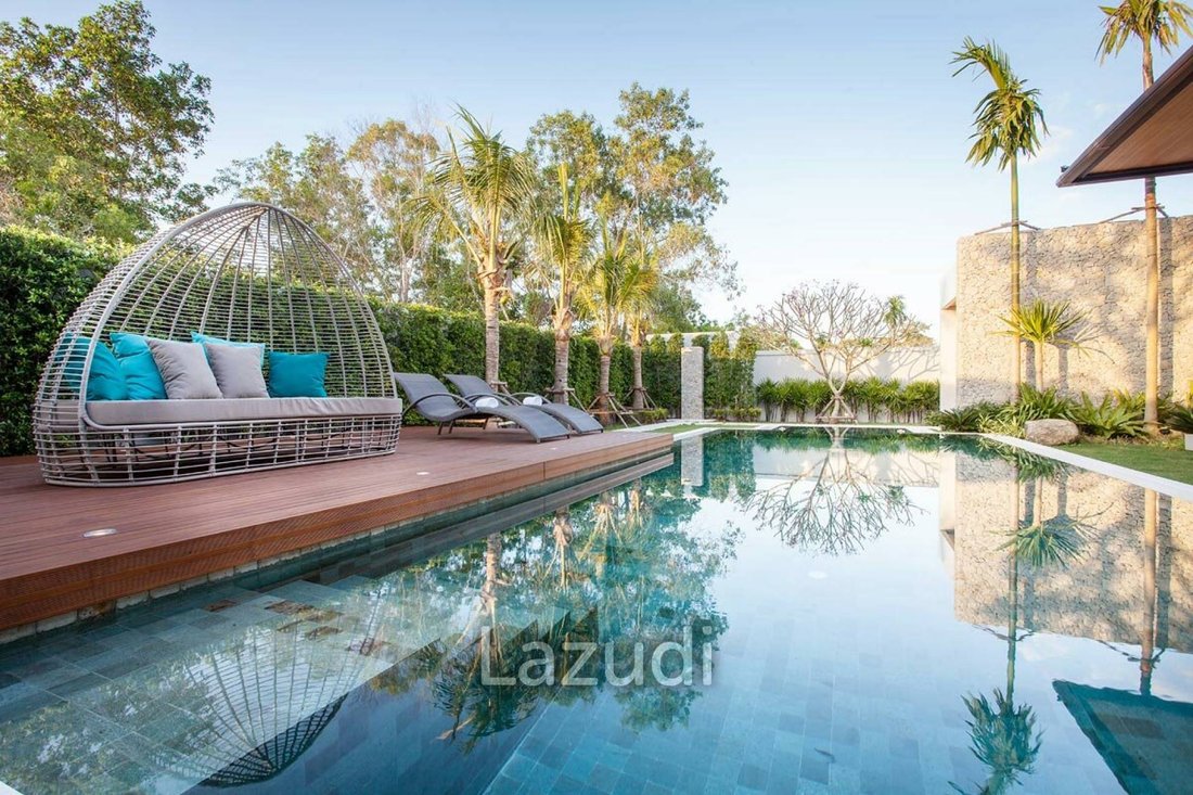 Villa in Choeng Thale, Phuket, Thailand 1 - 13215107