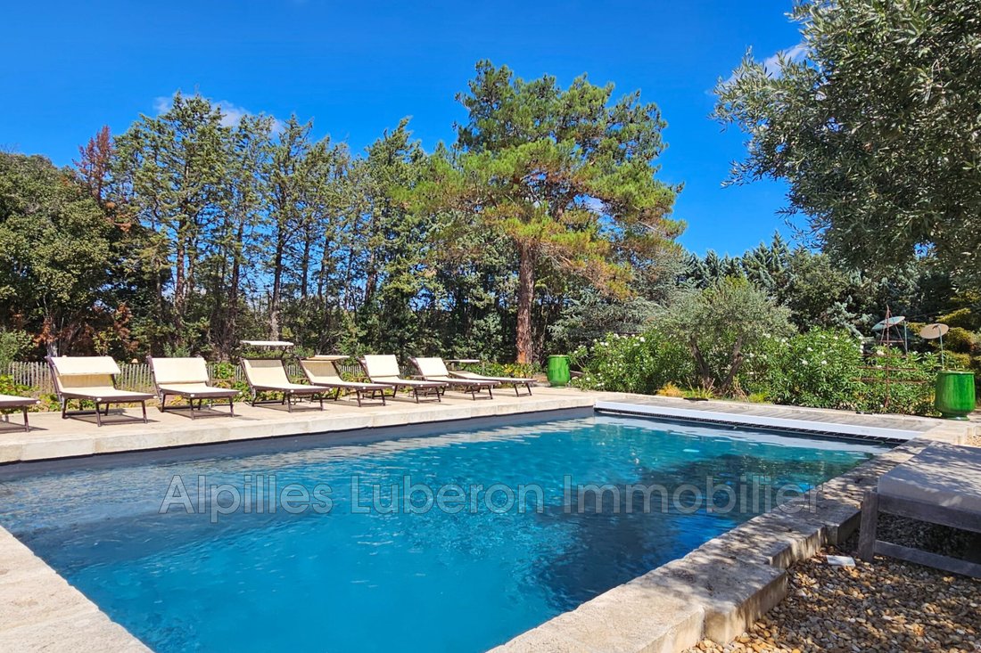 Villa in Eygalières, Provence-Alpes-Côte d'Azur, France 1 - 12626832