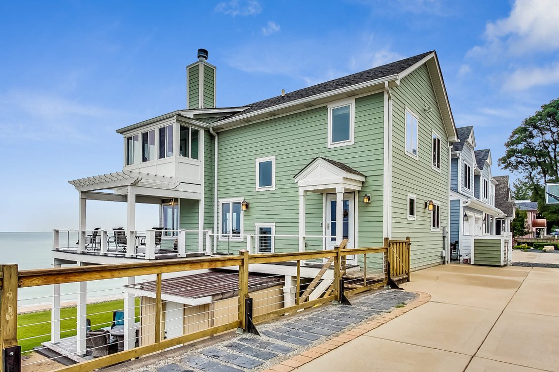 Tastefully Designed Lakefront Home In Beverly Shores, Indiana, United