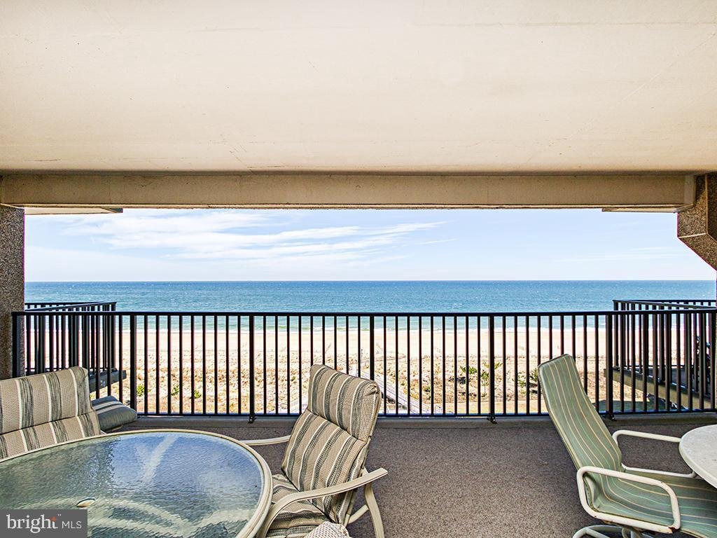 An Oceanfront Masterpiece In Bethany Beach, Delaware, United States For