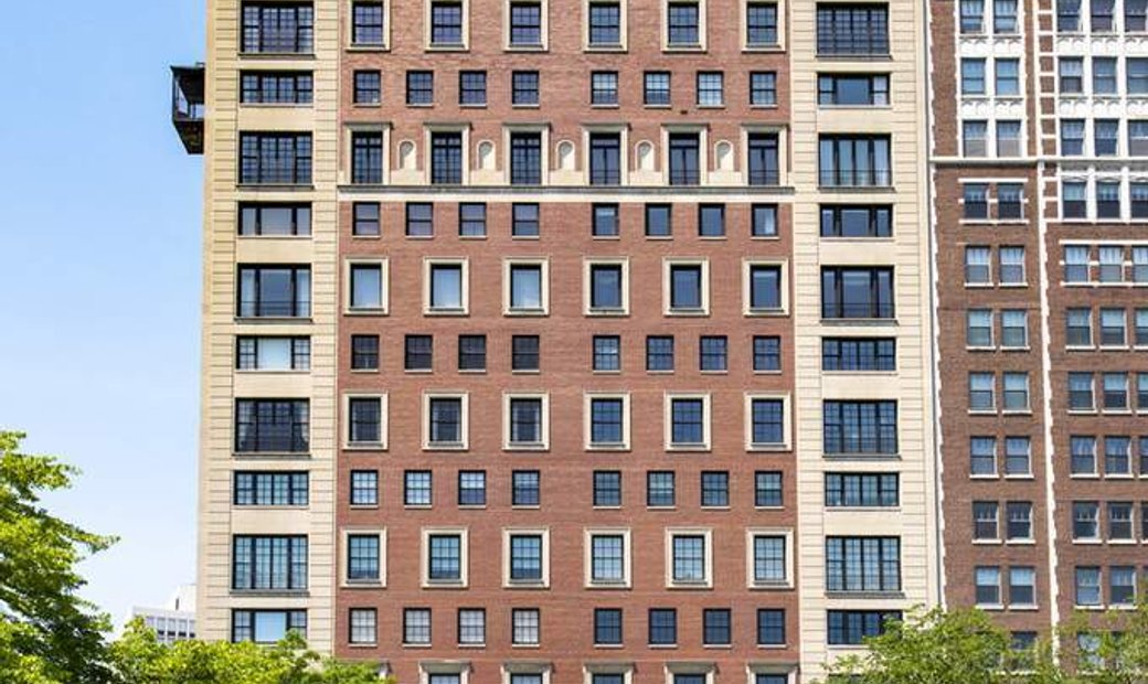 Stunning Duplex Co Op In Chicago, Illinois, United States For Sale (13206945)