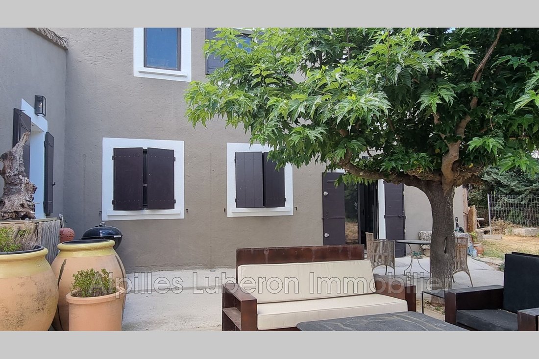 Villa in Eygalières, Provence-Alpes-Côte d'Azur, France 4 - 12626832