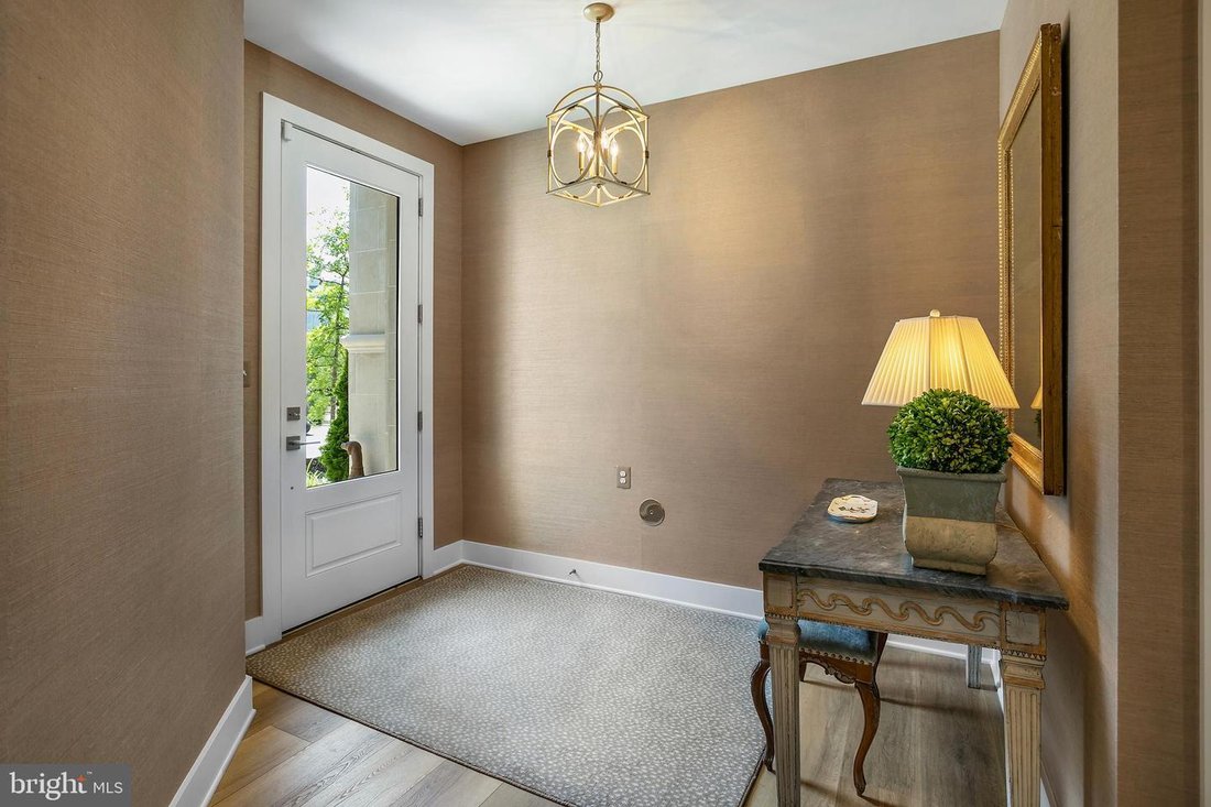 Townhome With Innovative Architectural Design In Bethesda, Md, United