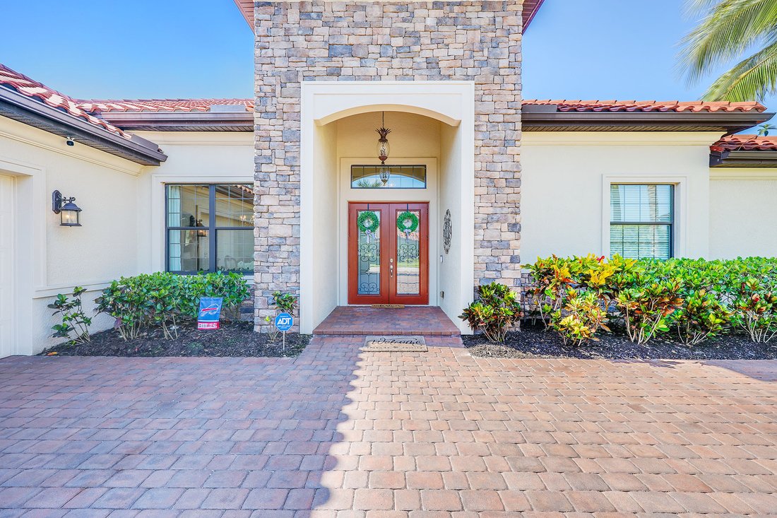 Mockingbird Crossing In Naples, Florida, United States For Sale (13213318)