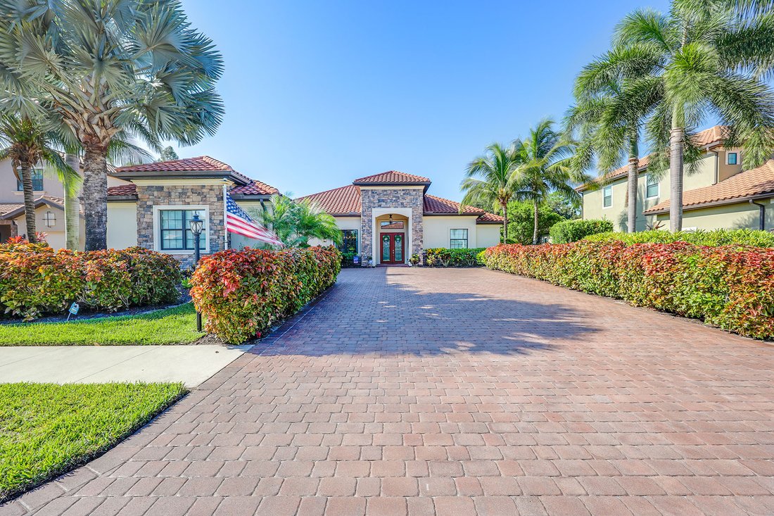 Mockingbird Crossing In Naples, Florida, United States For Sale (13213318)