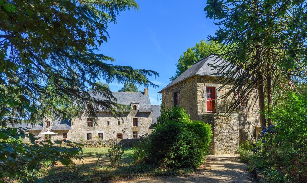 Charming Manor In South Brittany Closed To The Gulf In Auray, Brittany