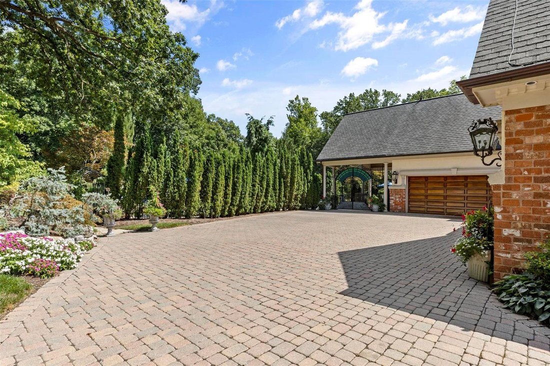 Land in Ladue, Missouri, United States 1 - 13213485