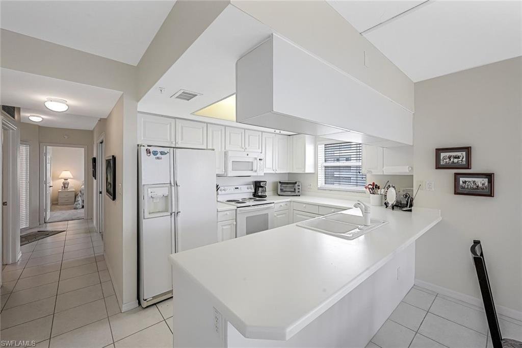 Desirable Corner Unit With Views In Marco Island, Fl, United