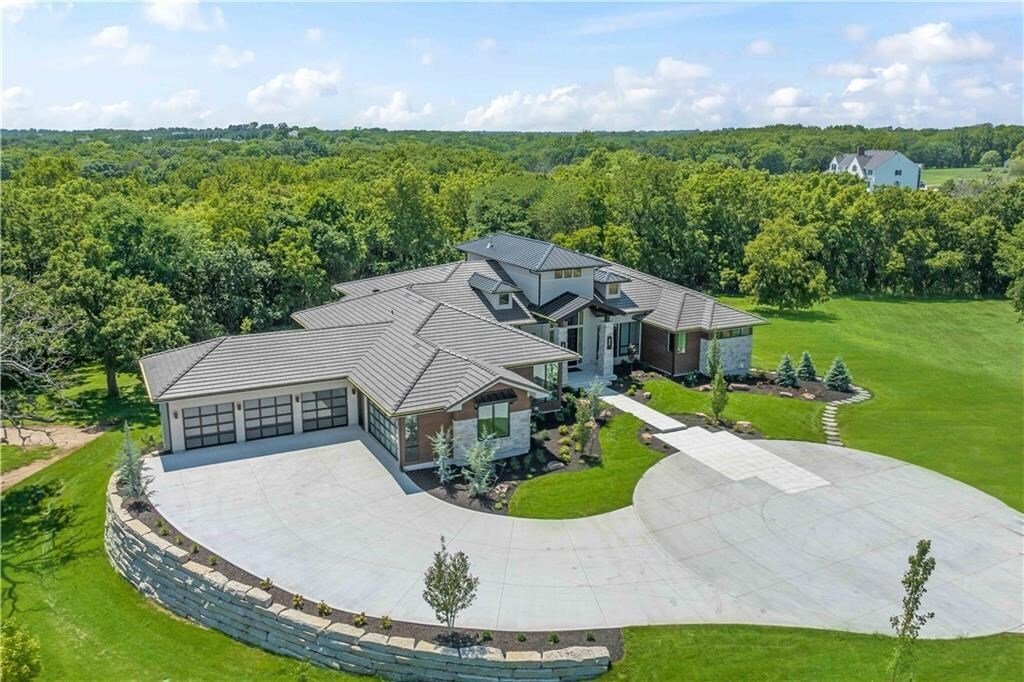 Bespoke Brand New Home On Ten Wooded Acres In Bucyrus, Kansas, United