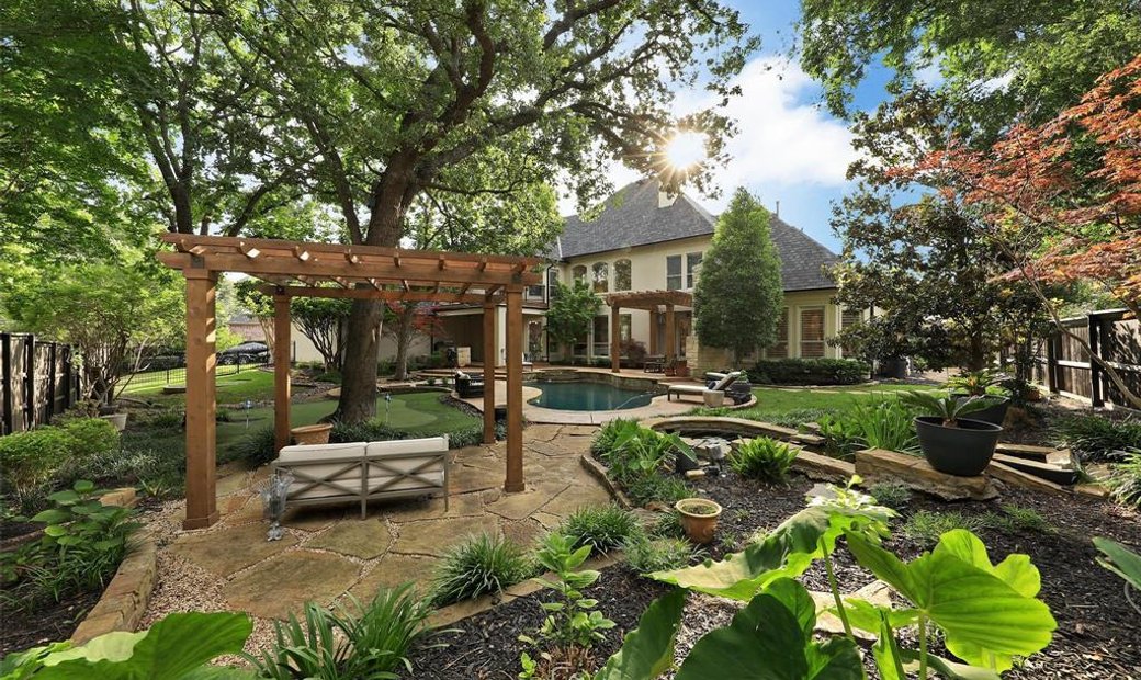 Updated Transitional Home In Timarron Estates In Southlake, Tx, United