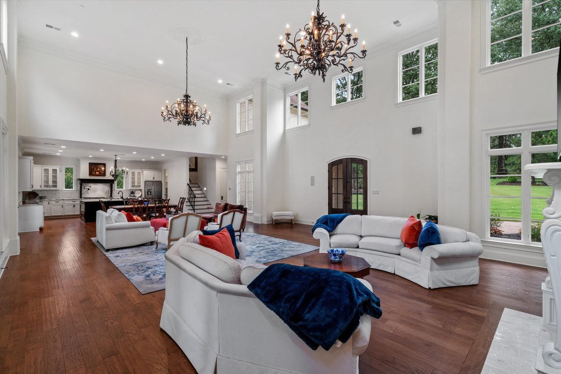 Luxurious Custom Built Masterpiece On In Collierville, Tennessee