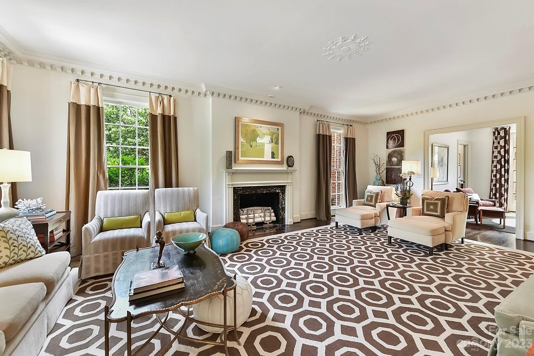Beautifully Appointed Elegant Home In Eastover In Charlotte, Nc, United