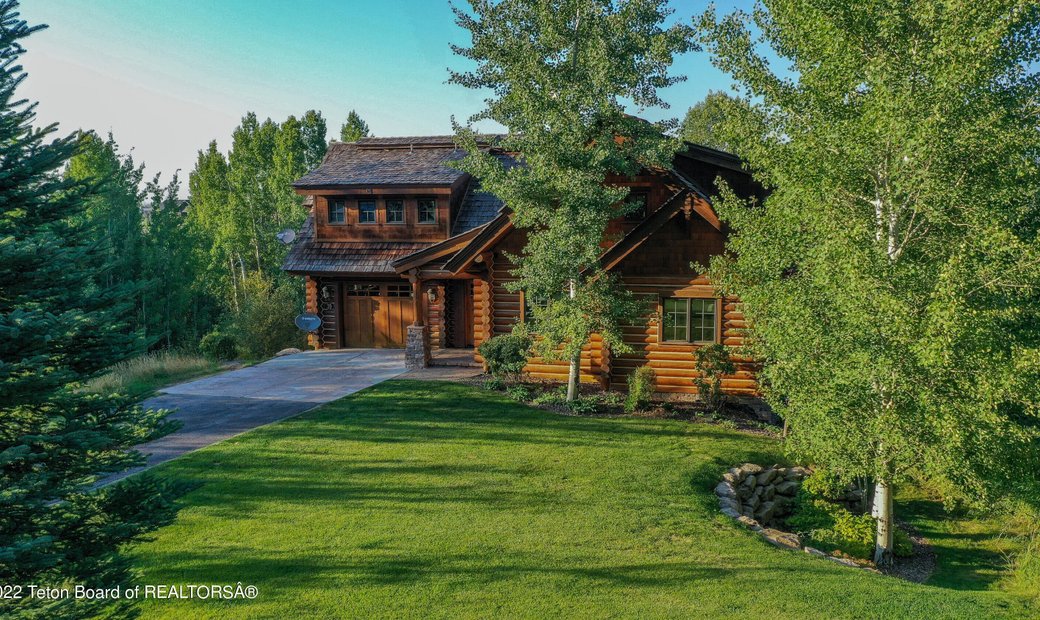 5 Bedrooms Single Family Detached In Victor, Idaho, United States For