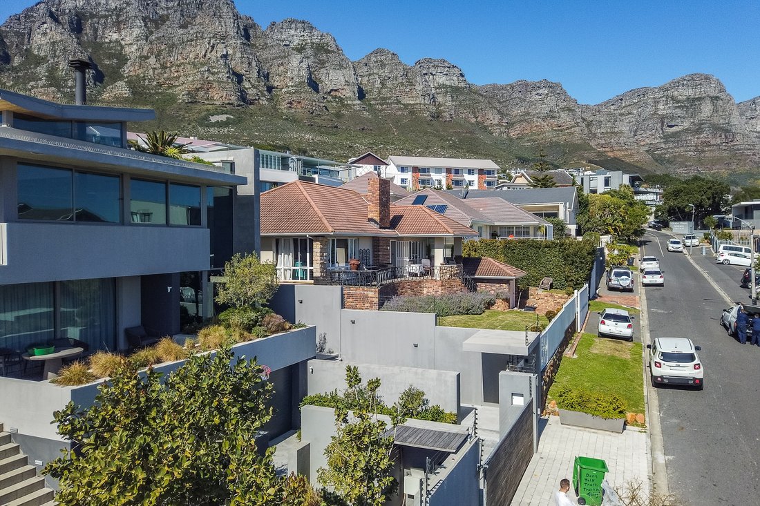 Prime Opportunity Charming 3 Bedroom In Cape Town, Western Cape, South