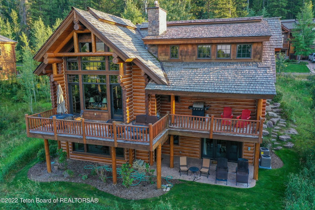 5 Bedrooms Single Family Detached In Victor, Idaho, United States For