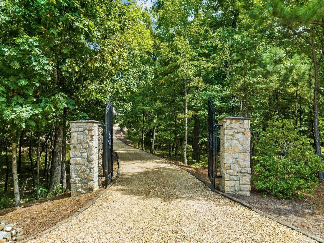 2 American Court, Apex, Nc 27523 In Apex, North Carolina, United States