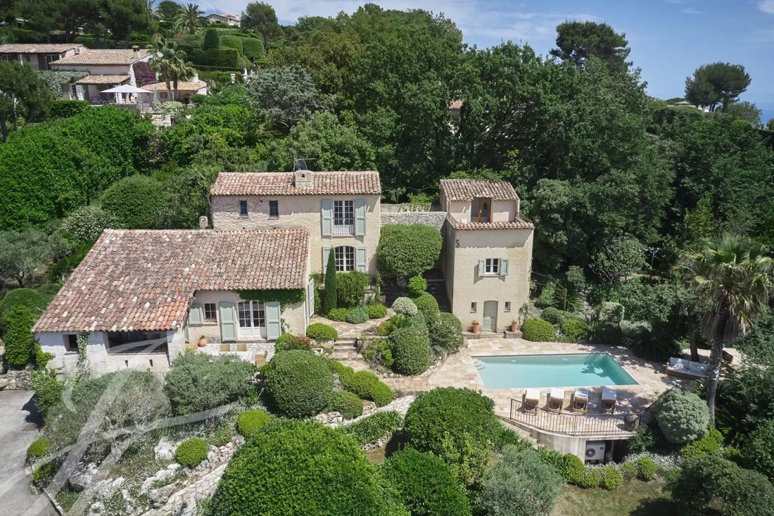 Superb Mas Provençal In La Colle Sur Loup, Provence Alpes Côte D'azur