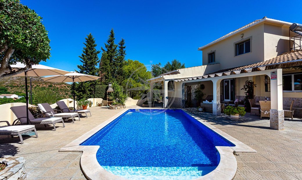 Tavira 3 Bedroom Villa With Pool And Views Just 5 In Tavira, Algarve