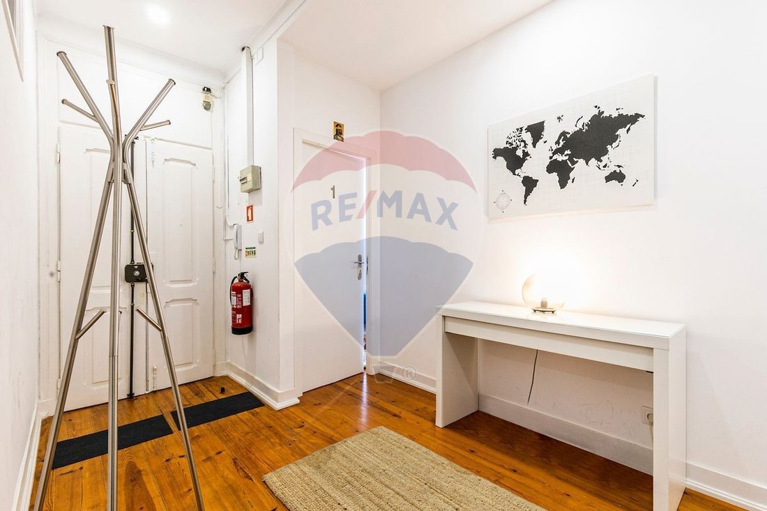 Apartment in Penha de Franca, Lisbon, Portugal 3 - 13220611