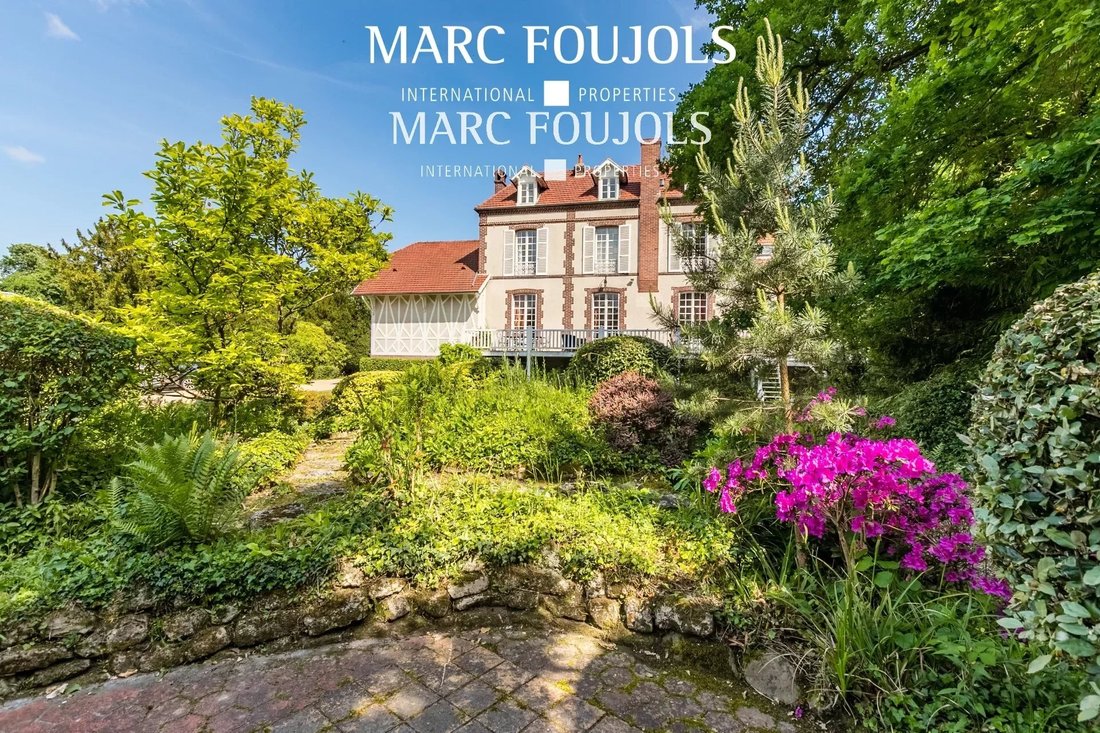 Maison Gouvieux 10 Pièce(s) 415 M2 In Chantilly, Hauts De France, France For Sale (13180050)