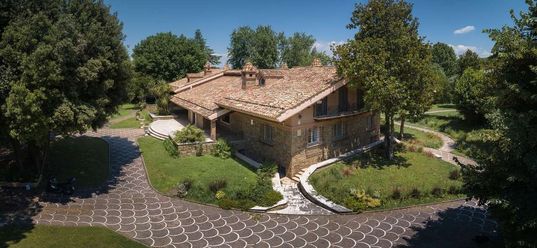 Villa in La Giustiniana, Rome, Italy 1 - 12895280