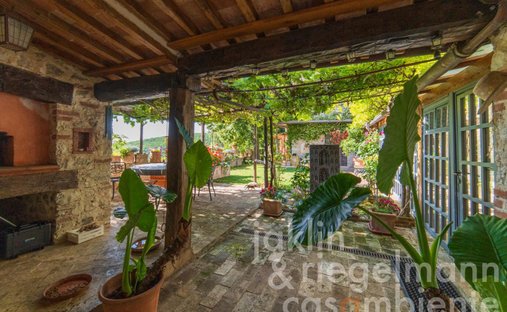 Castle for Sale in Trevi, Umbria, Italy