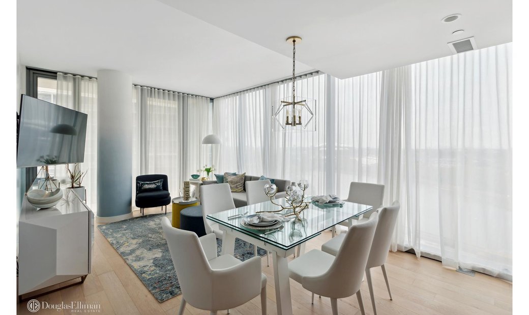 Condo Queens In New York, New York, United States For Sale (13186973)