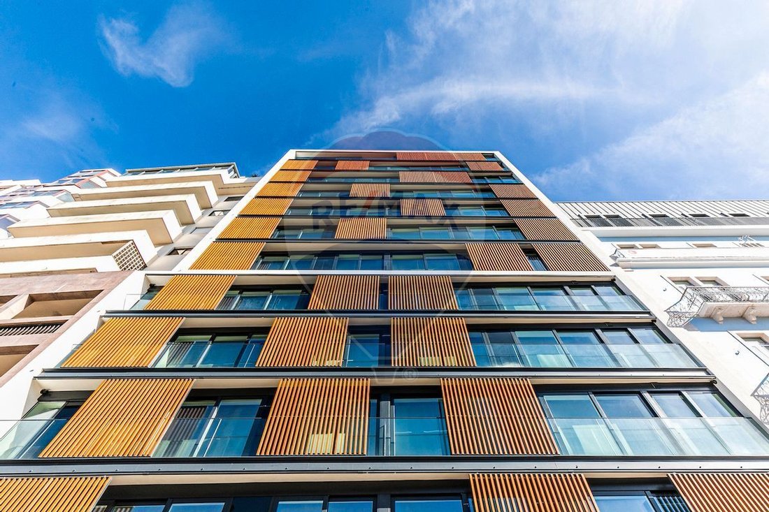 Condo/Apartment T3 Deluxe For Sale In Alvalade, In Lisbon, Lisbon