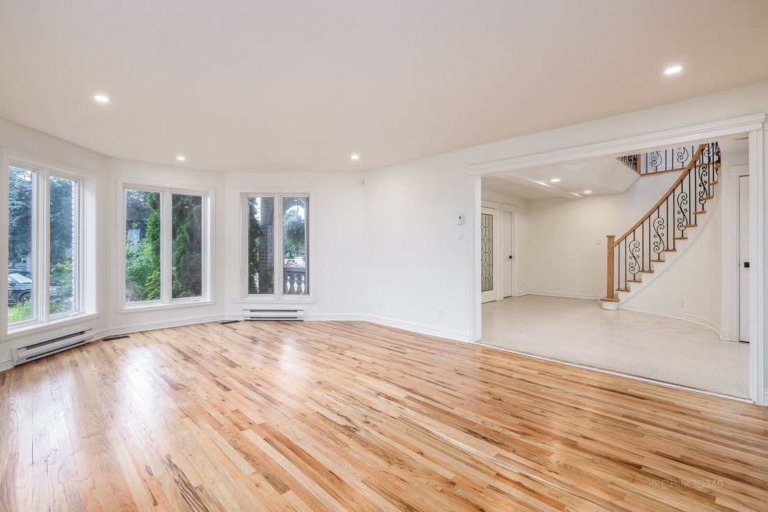 Renovated Home On A Large Lot In Brossard, Quebec, Canada