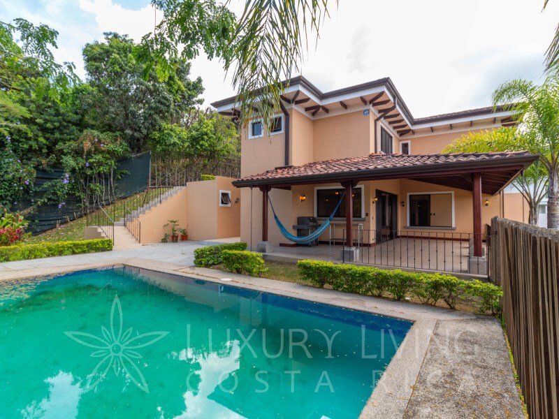 19461 N Palmanova House In Santa Ana In Condominium With In Mora, Costa