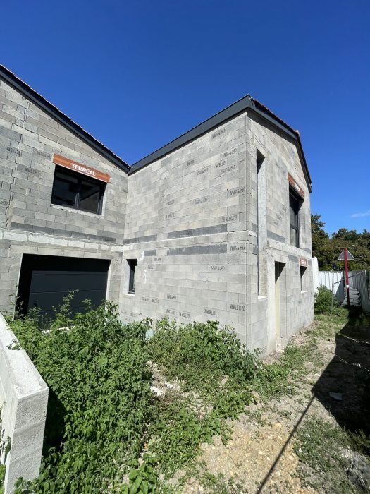 Pessac House In Pessac, Nouvelle Aquitaine, France For Sale (13223426)